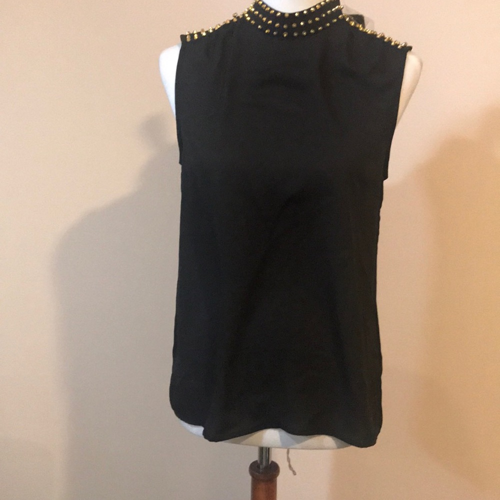 NEW Forever 21 woven top gorgeous details